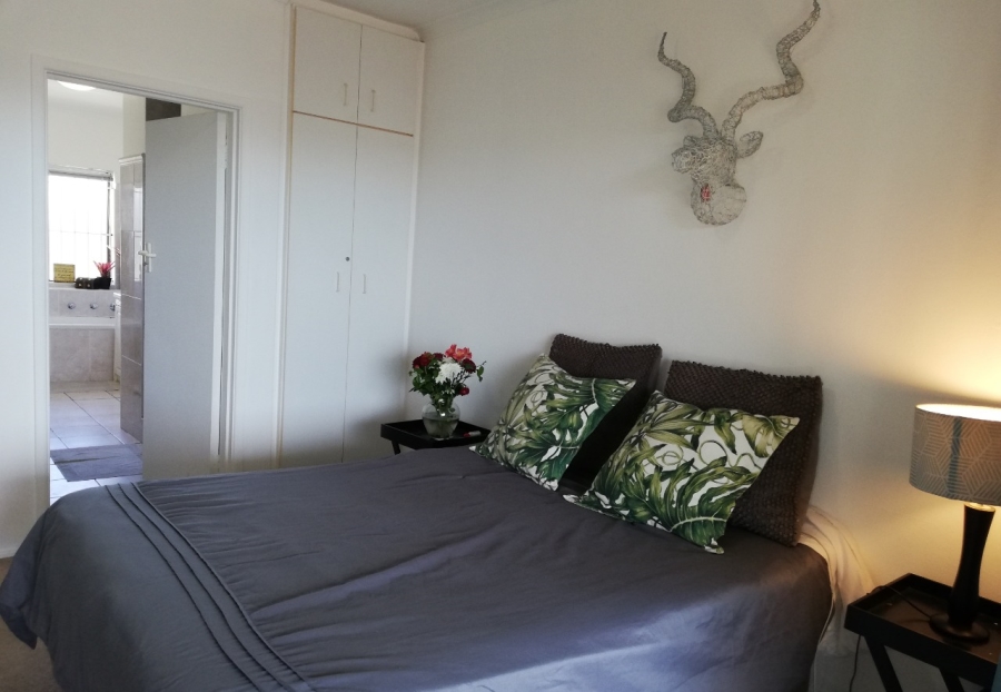 To Let 2 Bedroom Property for Rent in Beachfront Western Cape